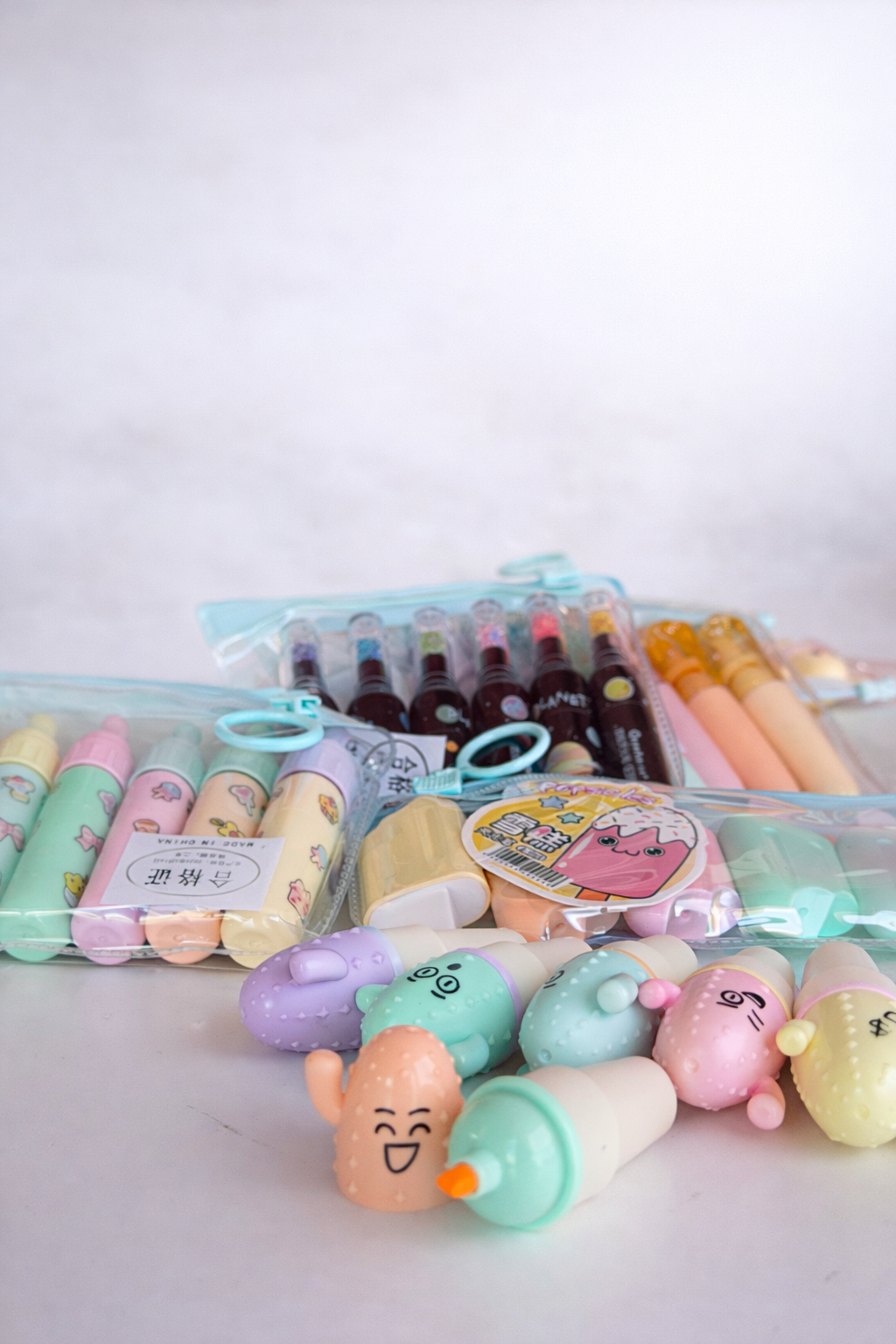 Highlights Pastel Stationery Set